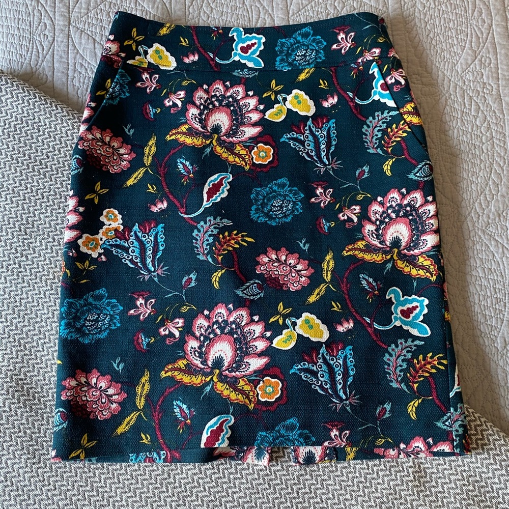 Loft Pencil Skirt